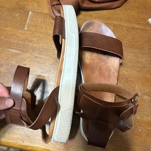 MIA Brown Sandals